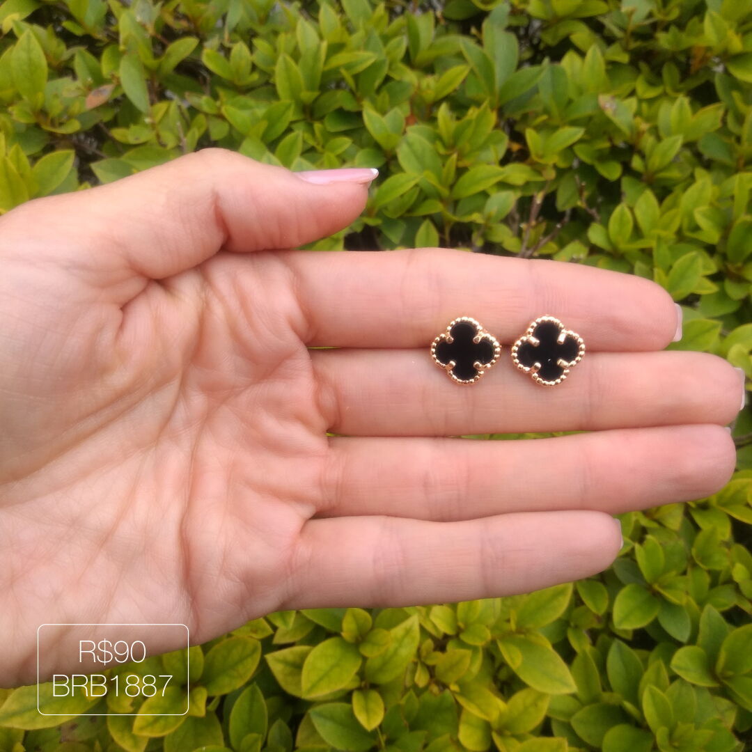 Brinco Pino Pequeno V@n Cleef Preto Dourado